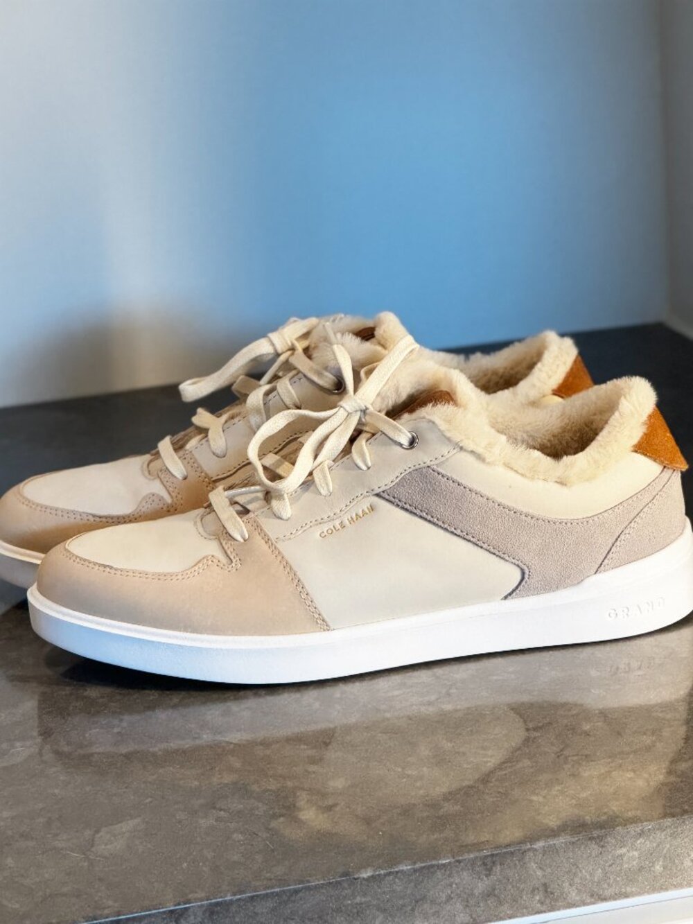 Cole Haan Grand Crosscourt Faux Fur Lined Tan Beige Suede Sneakers Size 9 - Picture 3 of 12